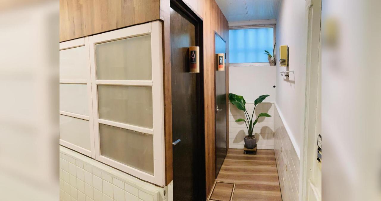 Hotel ペンションやいま日和 à Ishigaki  Extérieur photo